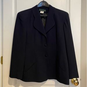 Harve Bernard ~ Woman’s pants suit